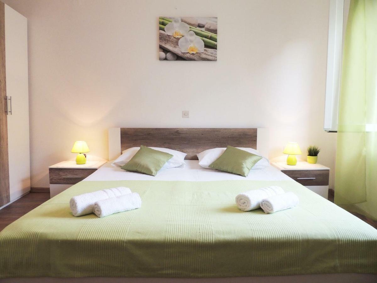 Apartments Jelena Pag Town Zewnętrze zdjęcie