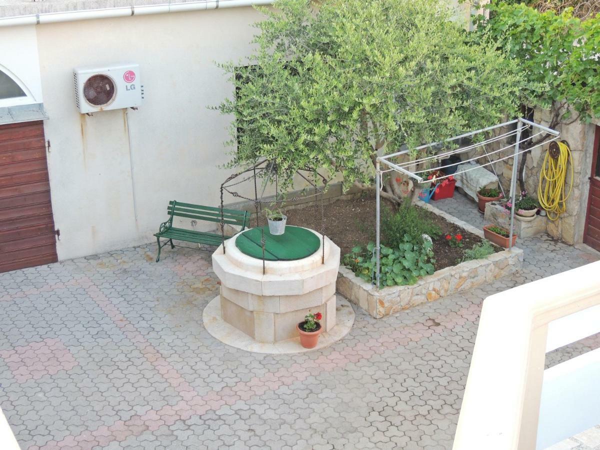 Apartments Jelena Pag Town Zewnętrze zdjęcie