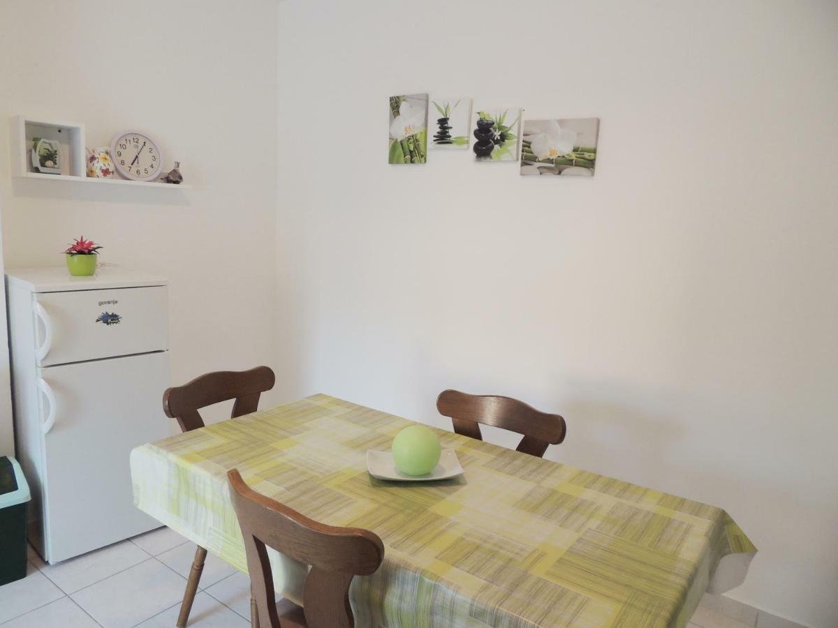 Apartments Jelena Pag Town Zewnętrze zdjęcie